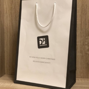 DH Hotels pap&iacute;rt&aacute;ska